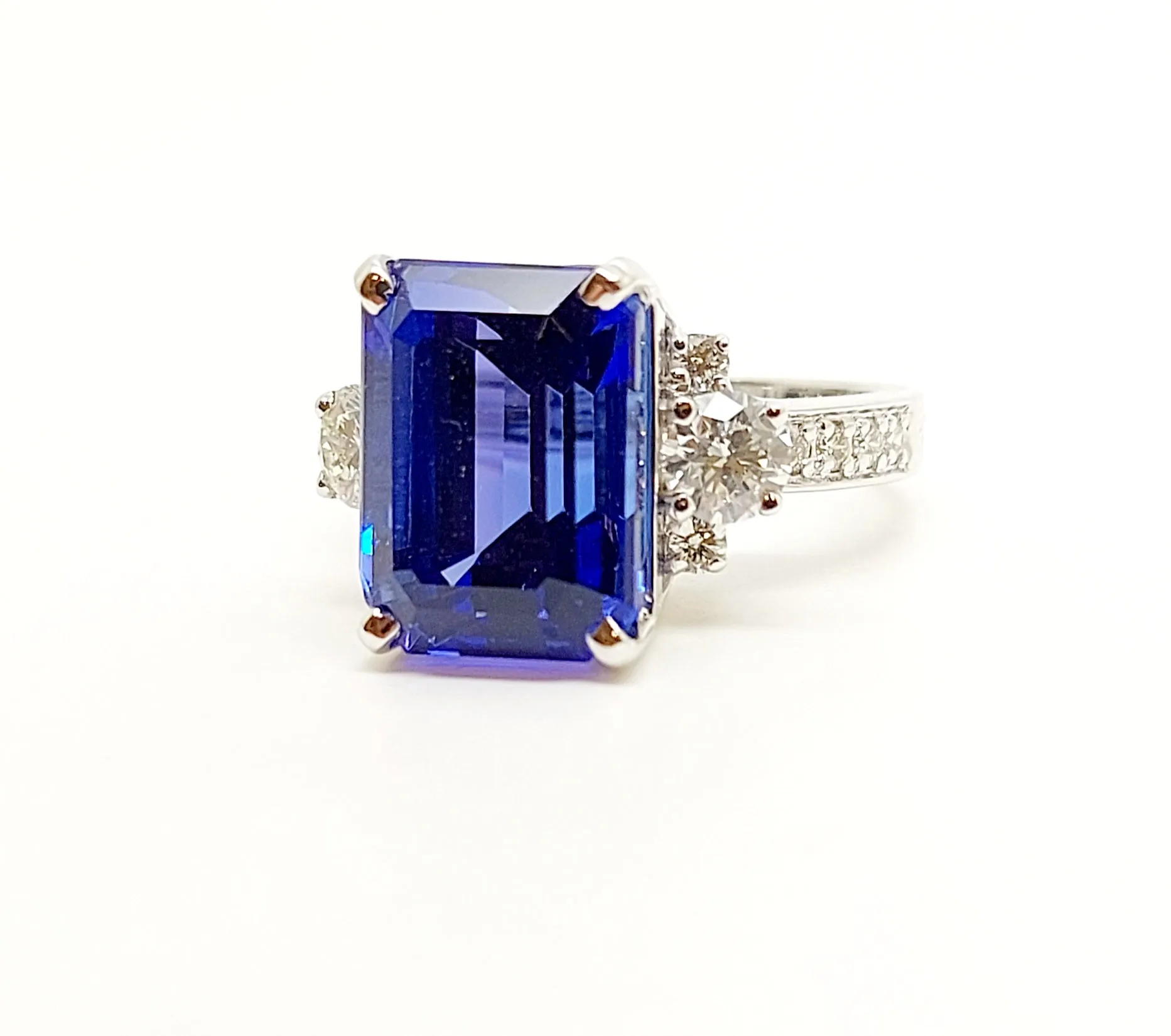 Emerald Cut Tanzanite Ring With Diamond In 14k White Gold