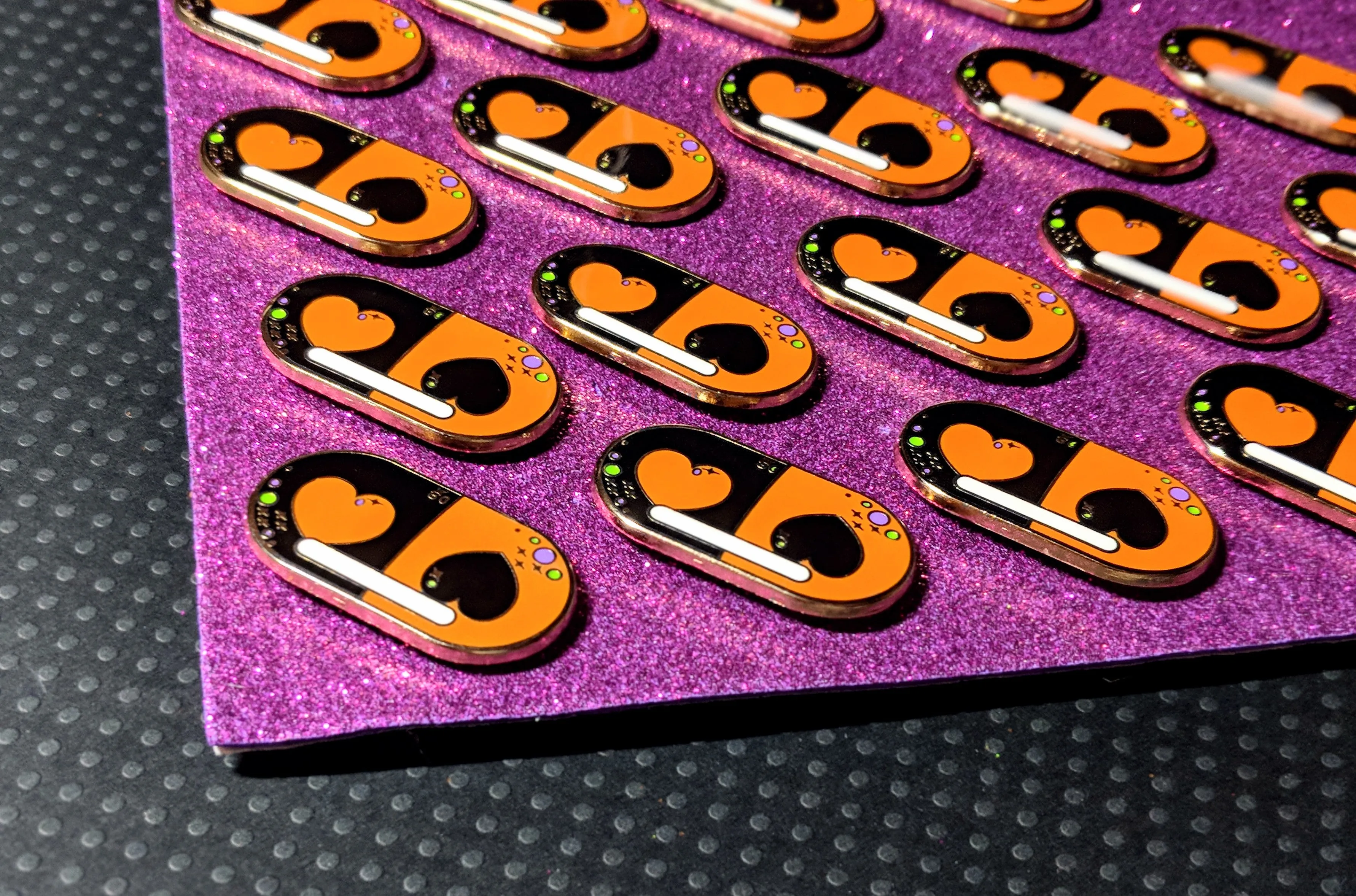 Halloween Menhera capsule enamel pin