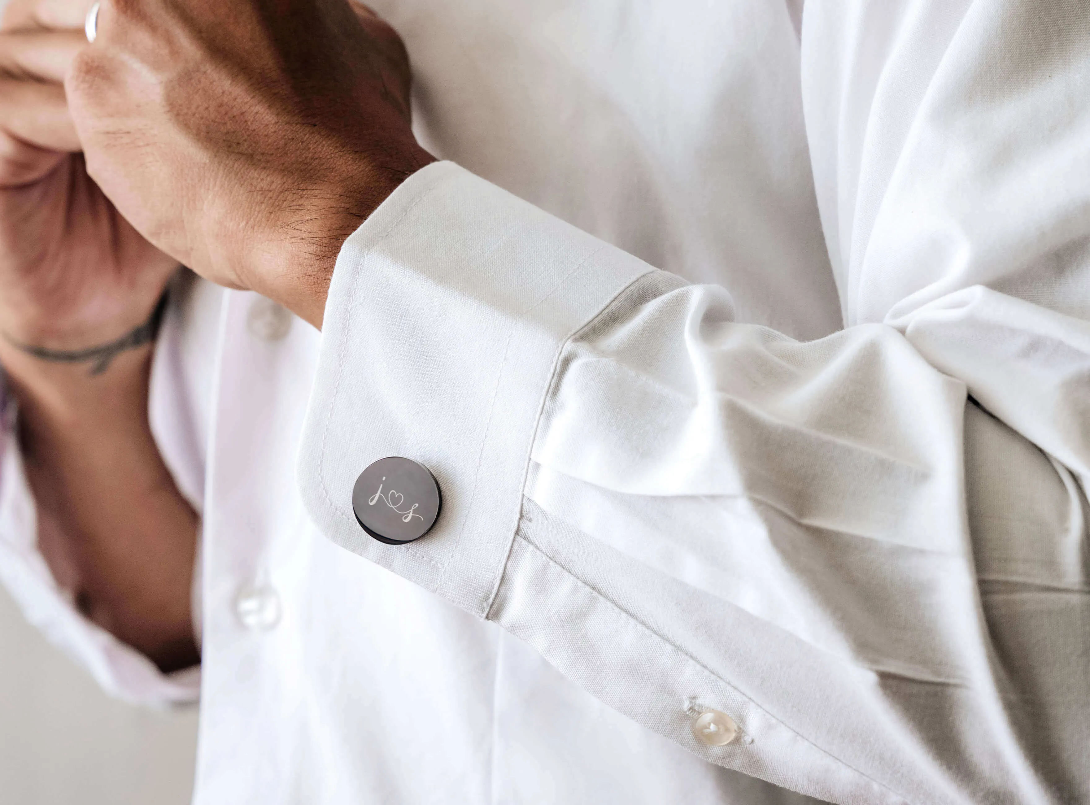 Metal Cufflinks with Wood Box