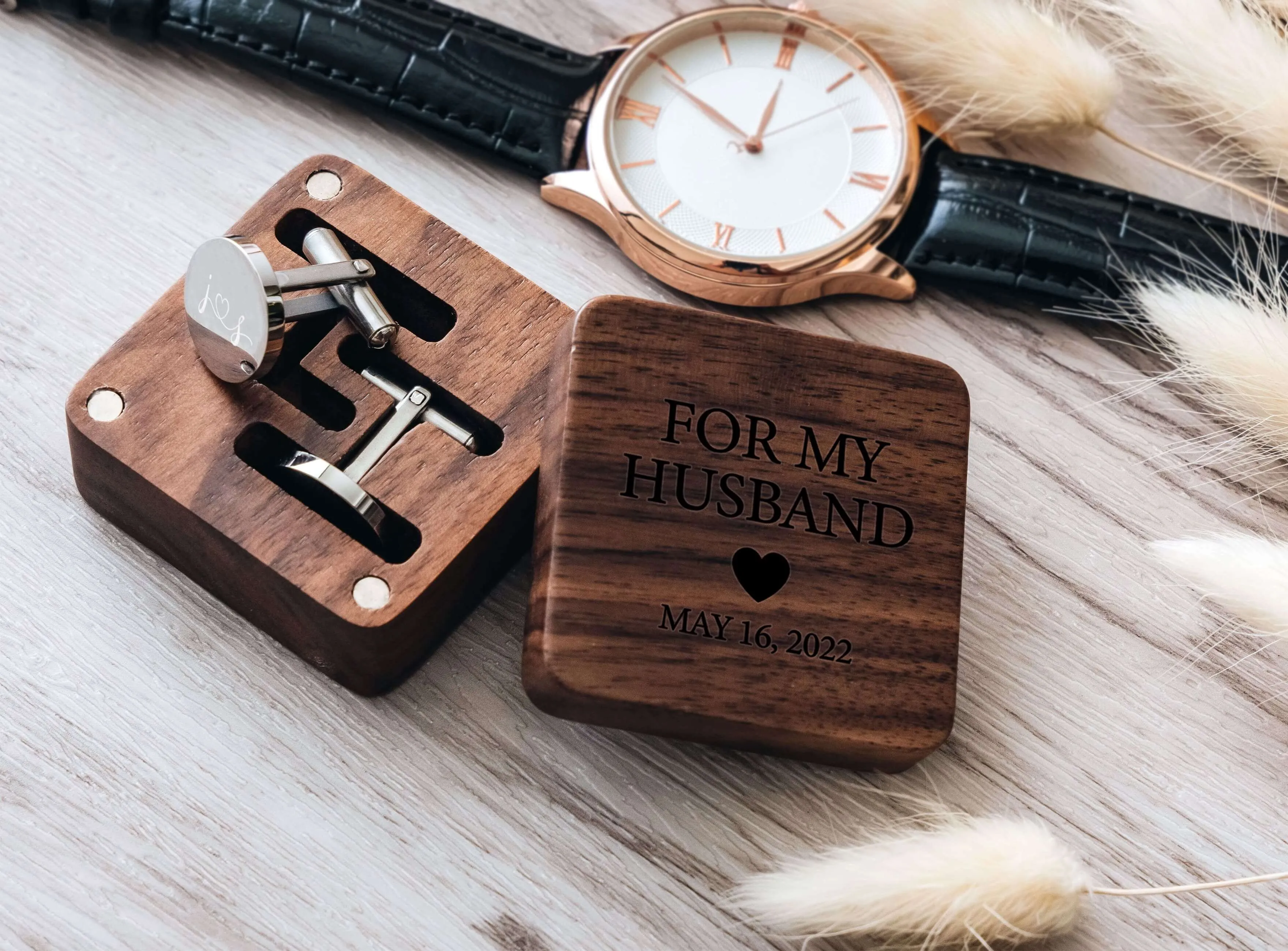 Metal Cufflinks with Wood Box