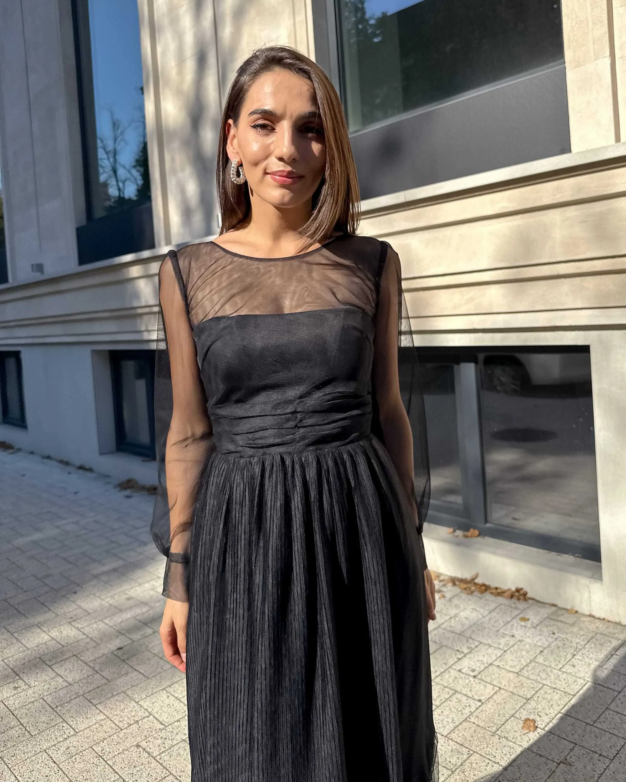 Rochie eleganta neagra midi