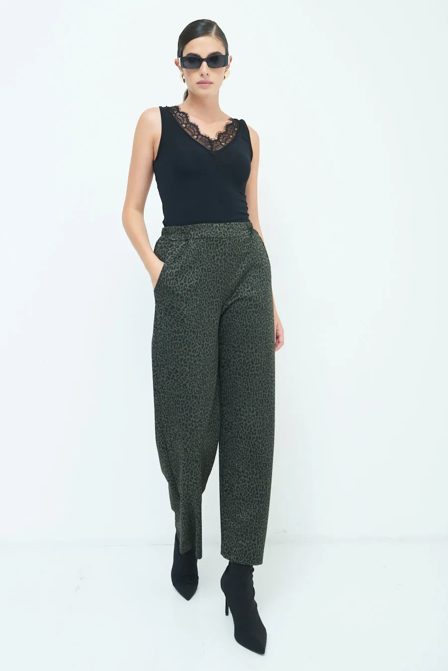 Stylish high-waisted printed trousers wholesale