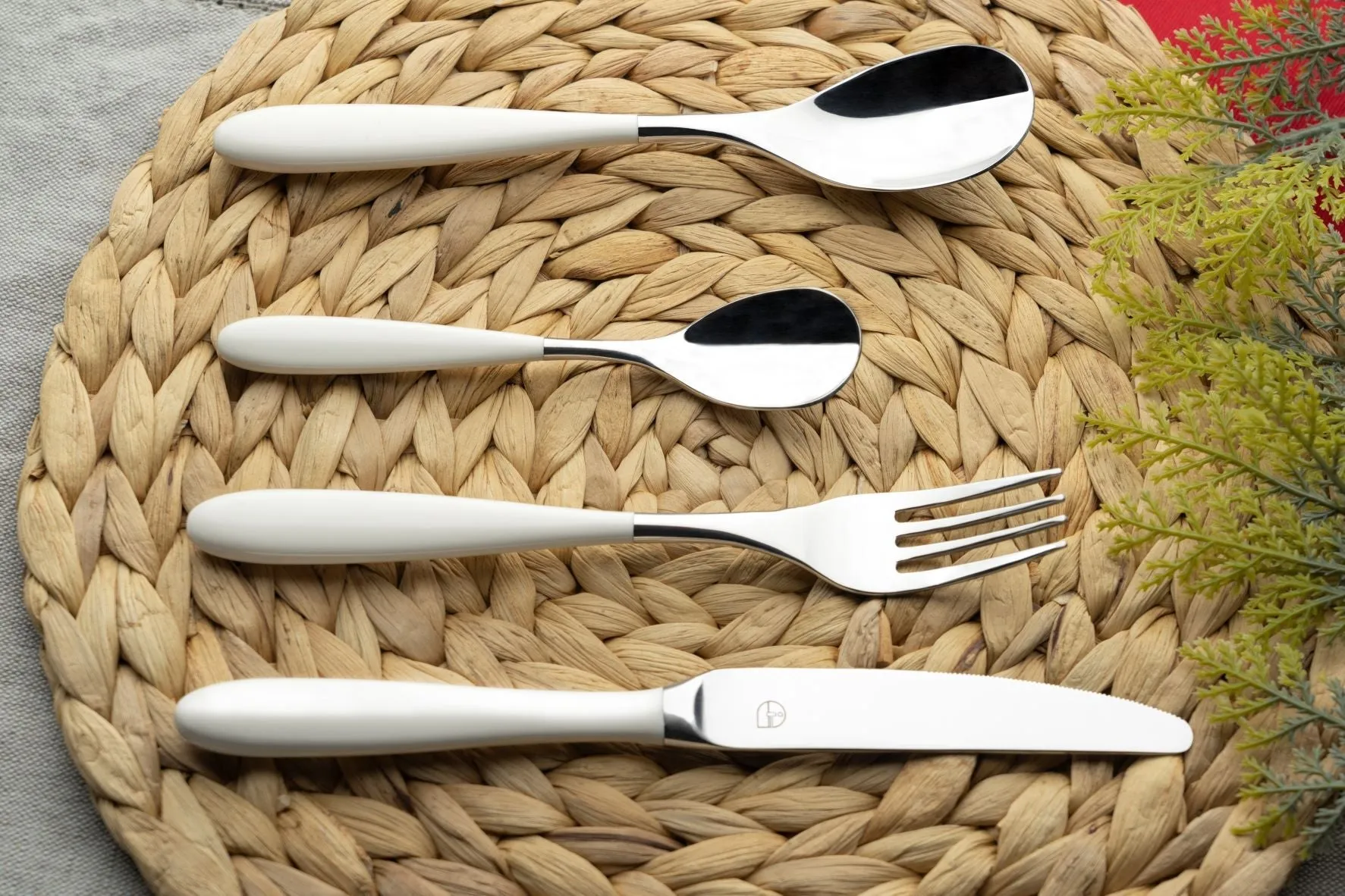 Yin & Yang White Set of 2 Dessert Spoons
